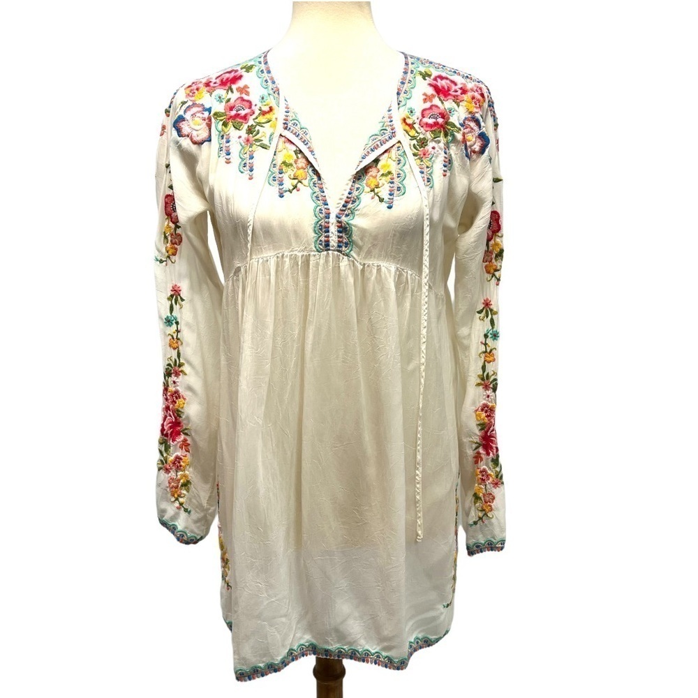 Johnny Was White Embroidered Floral Boho Peasant Top